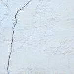 contrutora que entrega imóvel com rachaduras, trincas e defeitos